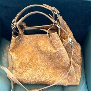Isadora Tote, cappuccino floral embossed leather, 16 x 11 center zip EUC